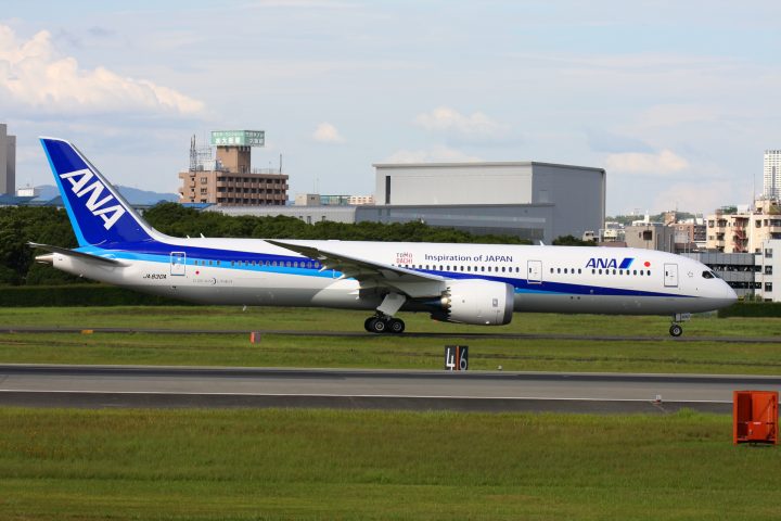 写真:JA830A