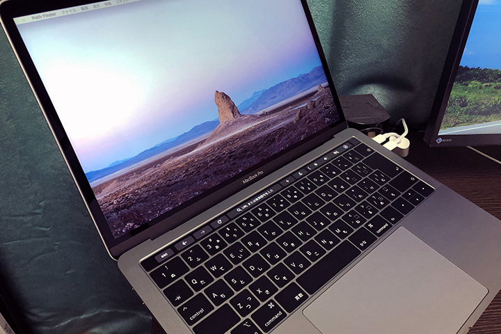 写真：新調したMacBook Pro(13-inch, 2019, Four Thunderbolt 3 ports)